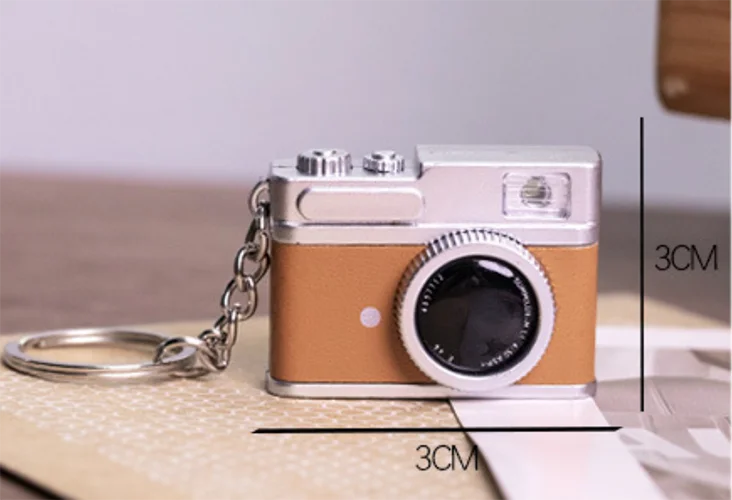 Mini SLR Camera Keychain with LED Flashlight – Colorful Metal Key Ring for Car Keys, Bags & Gifts