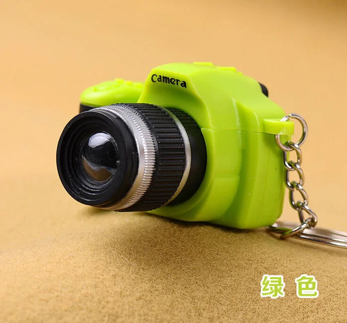 Mini SLR Camera Keychain with LED Flashlight – Colorful Metal Key Ring for Car Keys, Bags & Gifts