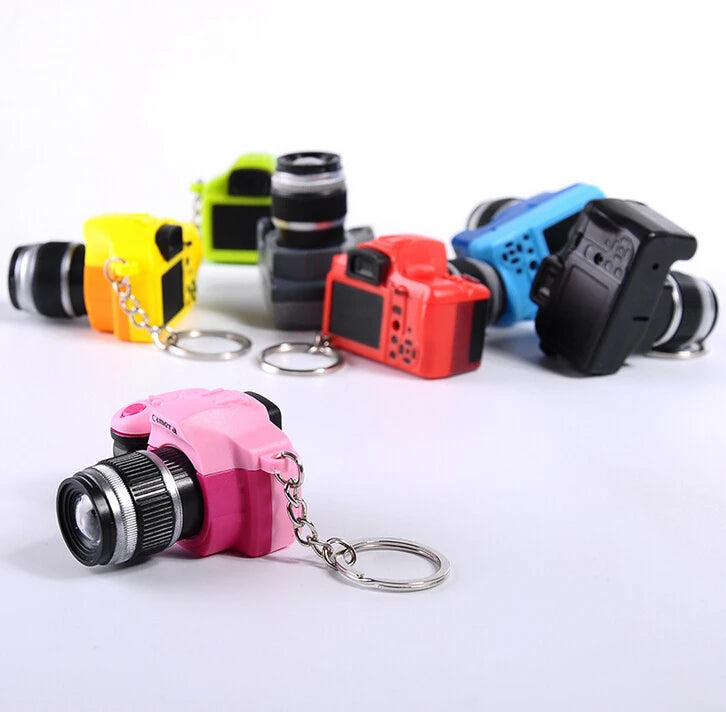 Mini SLR Camera Keychain with LED Flashlight – Colorful Metal Key Ring for Car Keys, Bags & Gifts
