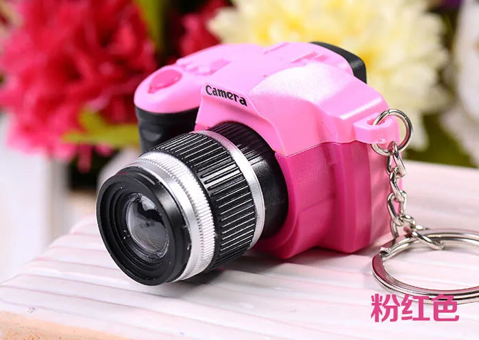 Mini SLR Camera Keychain with LED Flashlight – Colorful Metal Key Ring for Car Keys, Bags & Gifts